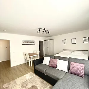 Apartment Komfortable In Zentraler Lage