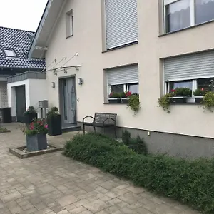https://mica702.topcolognehotels.com