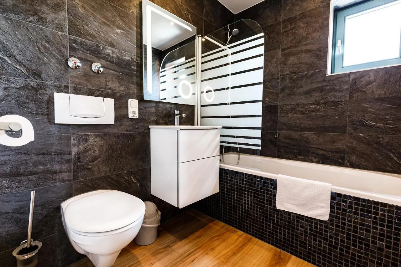 *** Szálloda Arthotel Restaurant Pfeffermuehle Ingolstadt Németország