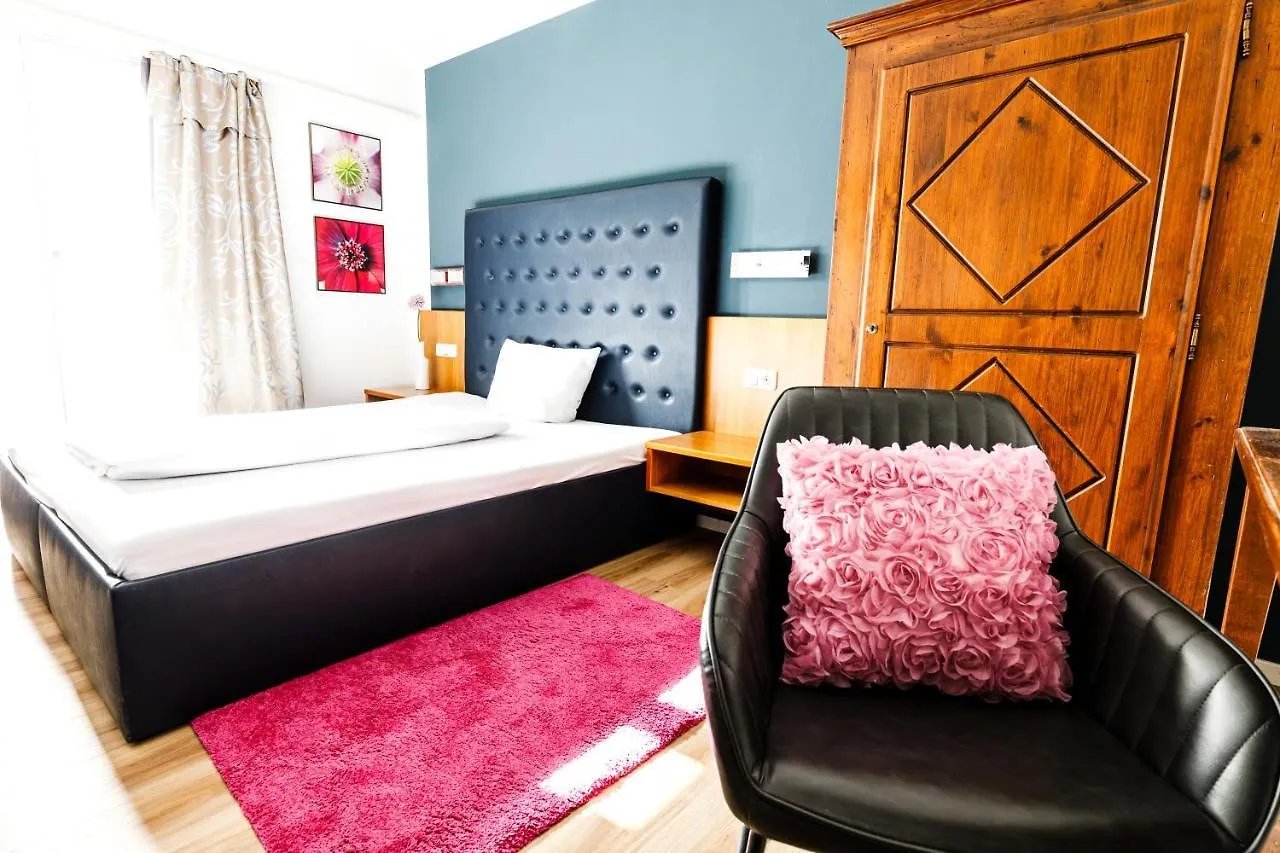 *** Szálloda Arthotel Restaurant Pfeffermuehle Ingolstadt Németország
